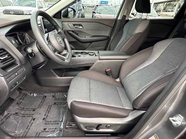 Certified 2023 Nissan Rogue SV image 9