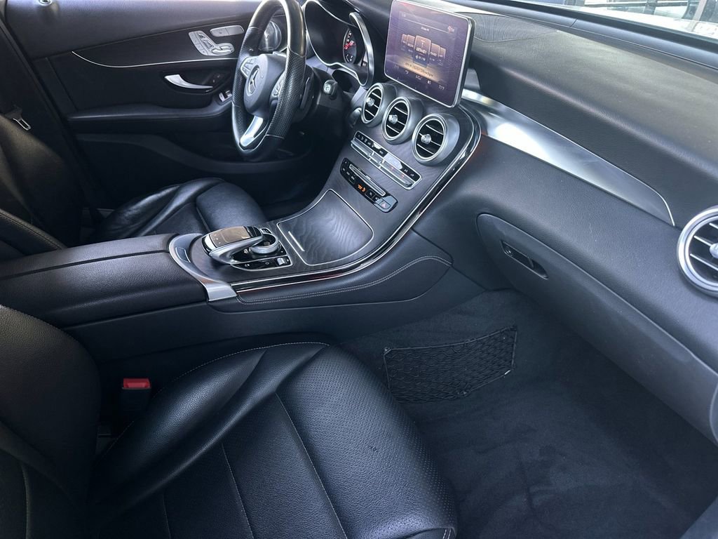 Used 2017 Mercedes-Benz GLC 300 image 16