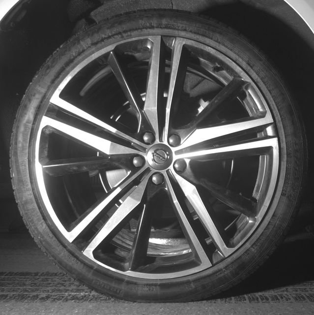 Used 2021 Volvo XC60 T8 R-Design w/ Advanced Package image 45