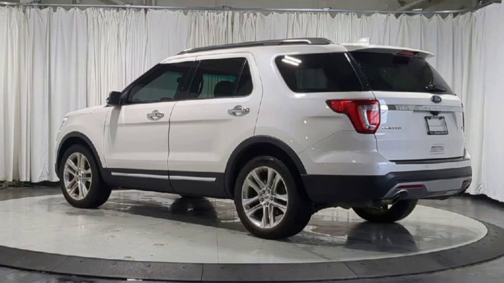 Used 2016 Ford Explorer Limited AWD/4WD image 8