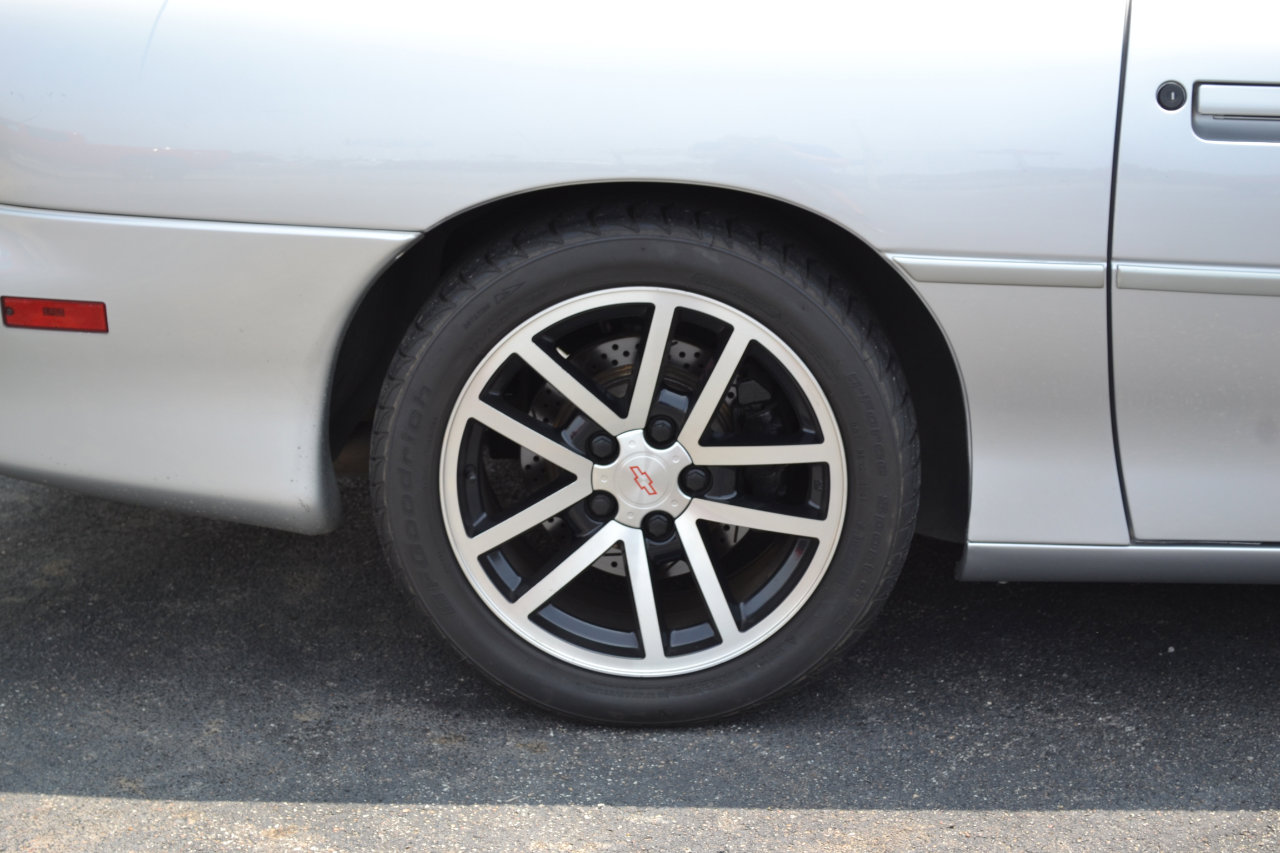 Used 2002 Chevrolet Camaro Z28 w/ SS Performance/Appearance Pkg image 47