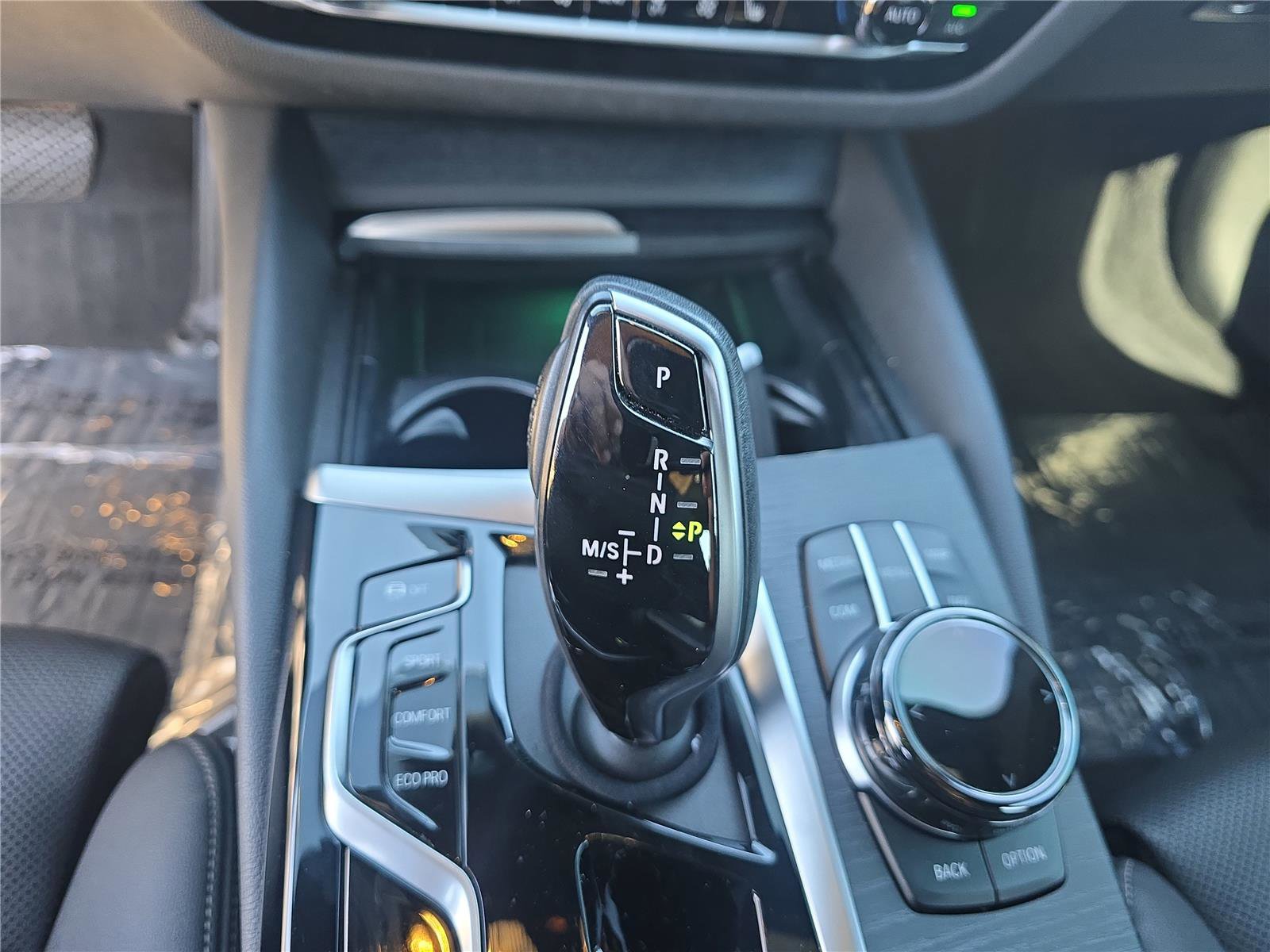 Certified 2023 BMW 530i w/ Executive Package image 20