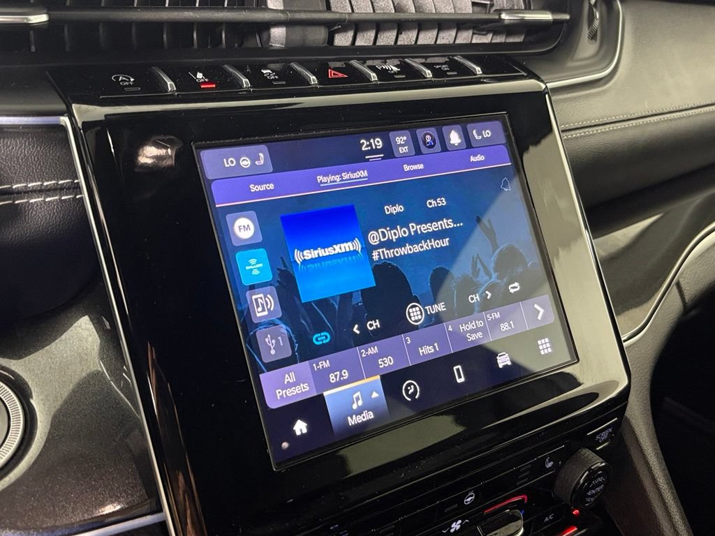 Used 2022 Jeep Grand Cherokee L Laredo RWD image 23