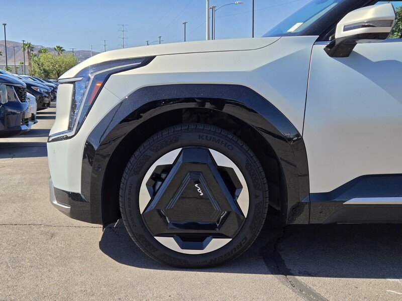 Certified 2024 Kia EV9 Land AWD/4WD image 10