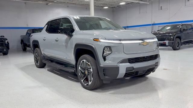 New 2026 Chevrolet Silverado EV LT image 2