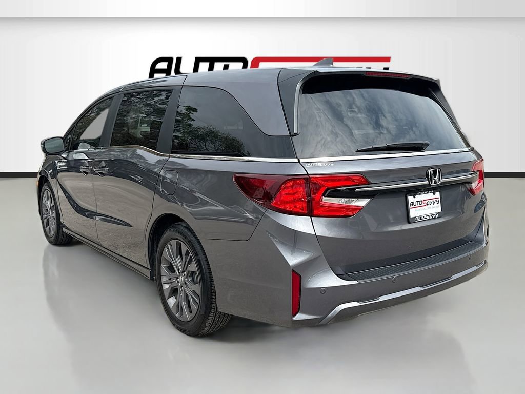 Used 2025 Honda Odyssey Touring image 5