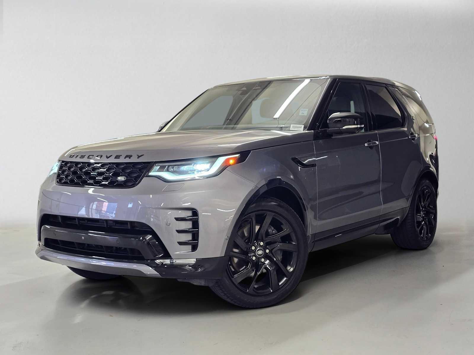 Used 2025 Land Rover Discovery Dynamic SE AWD/4WD image 1