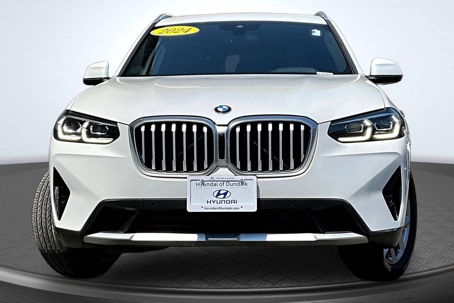 Used 2024 BMW X3 sDrive30i RWD image 2