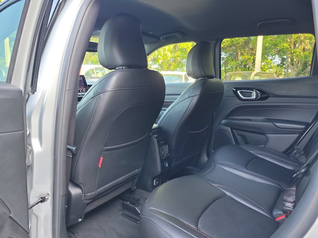 Used 2024 Jeep Compass Trailhawk AWD/4WD image 14