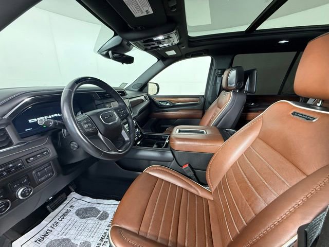 Used 2023 GMC Yukon Denali Ultimate AWD/4WD image 5