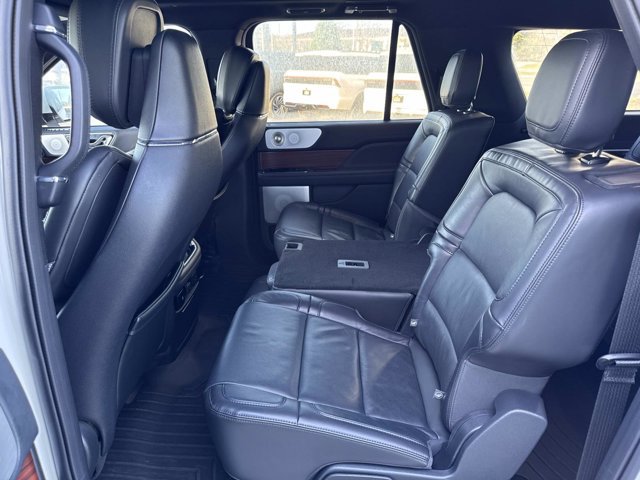 Certified 2024 Lincoln Navigator L Reserve image 18