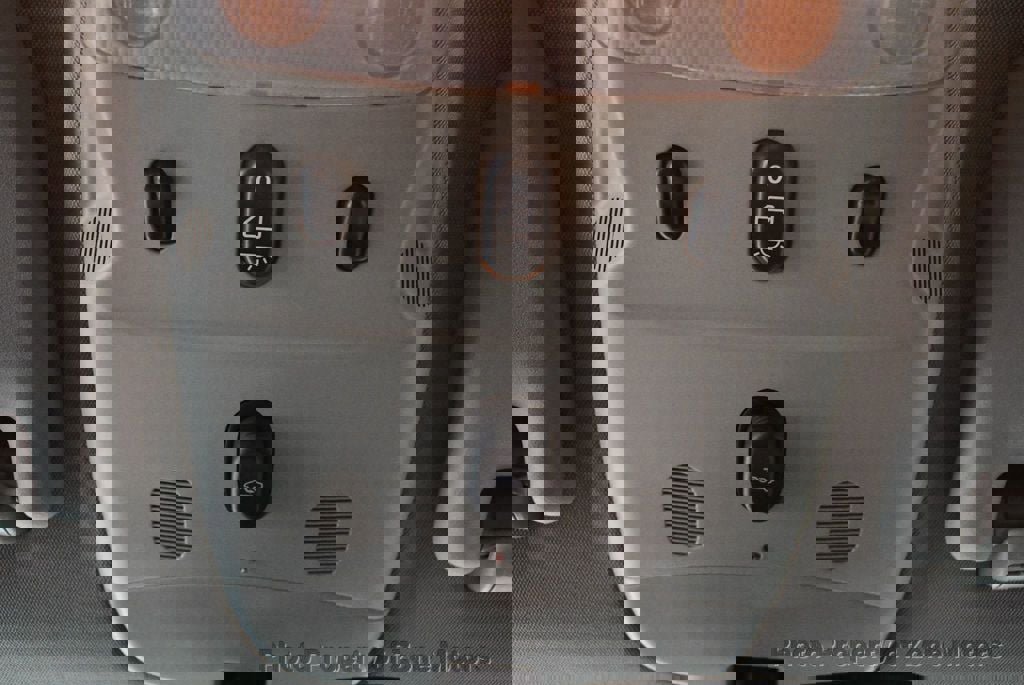 Used 2009 Saab 9-3 Aero image 32