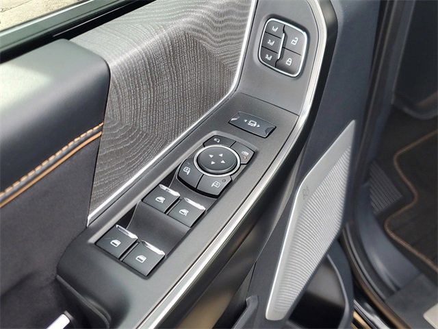 Used 2024 Ford F250 Platinum image 19