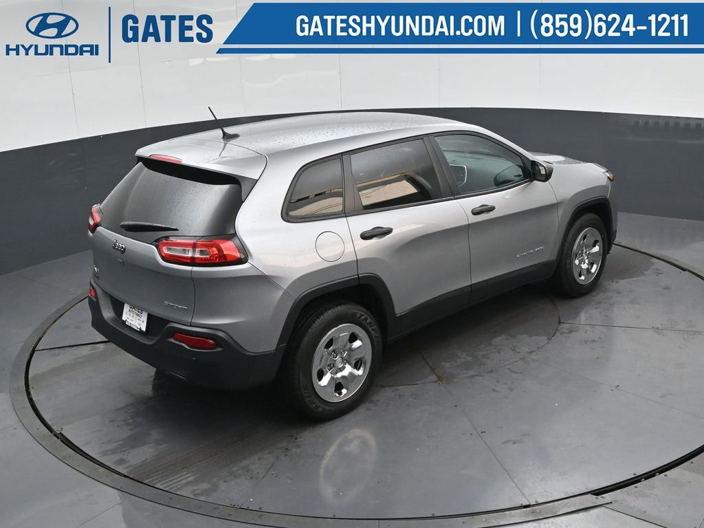 Used 2017 Jeep Cherokee Sport w/ Safety Group image 39