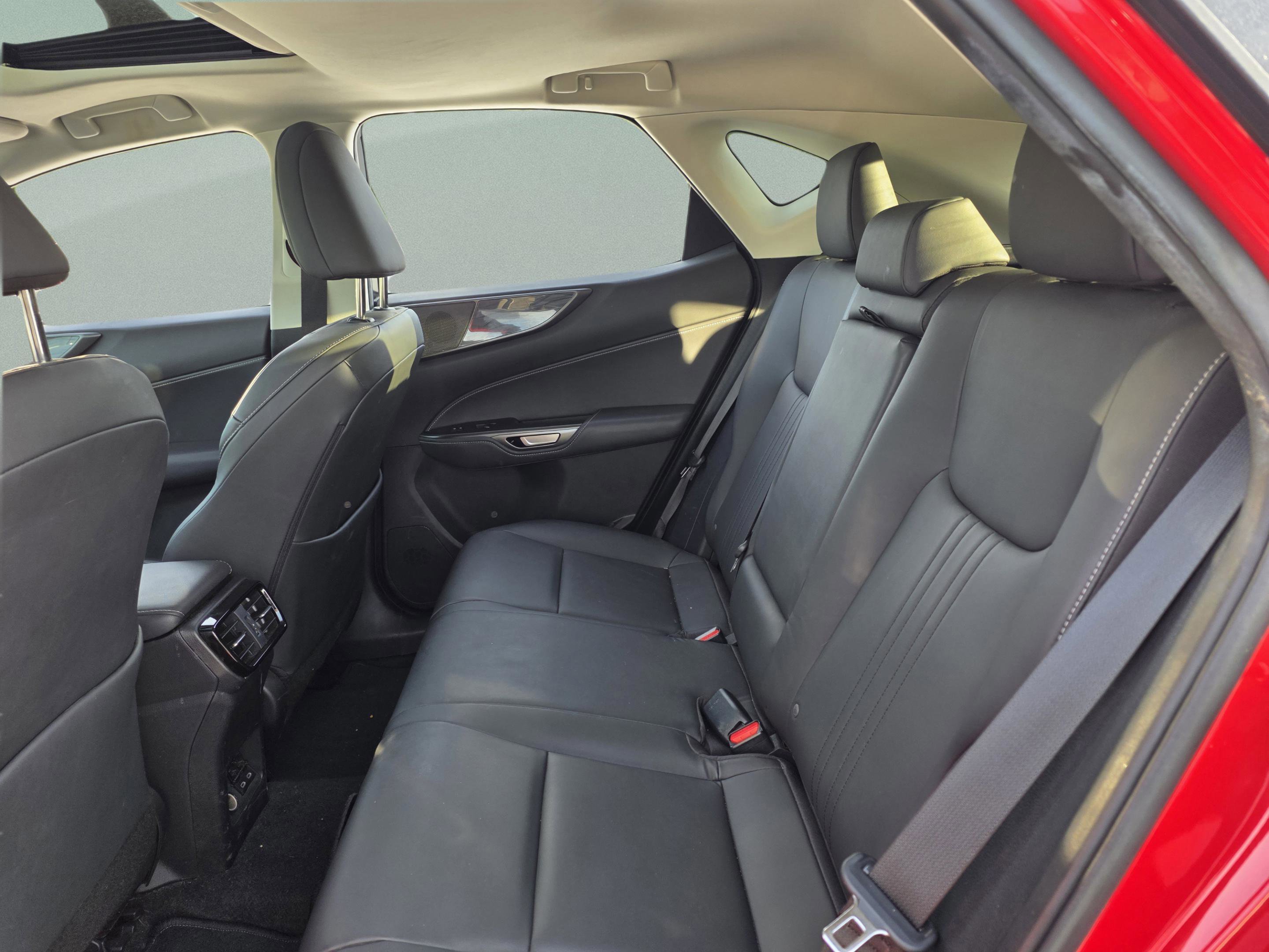 Used 2024 Lexus NX 350 AWD image 19