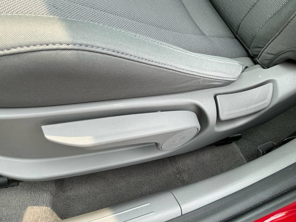 Used 2023 Hyundai Elantra SE FWD image 25