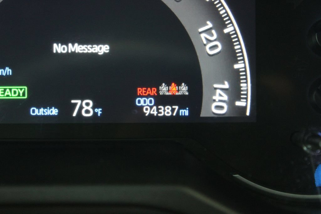 Used 2024 Toyota RAV4 LE AWD/4WD image 18