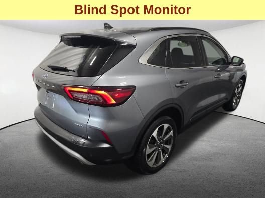 Used 2024 Ford Escape Platinum image 5