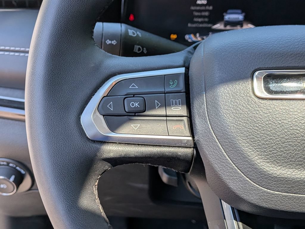 Used 2024 Jeep Compass Limited w/ High Altitude Package AWD/4WD image 16