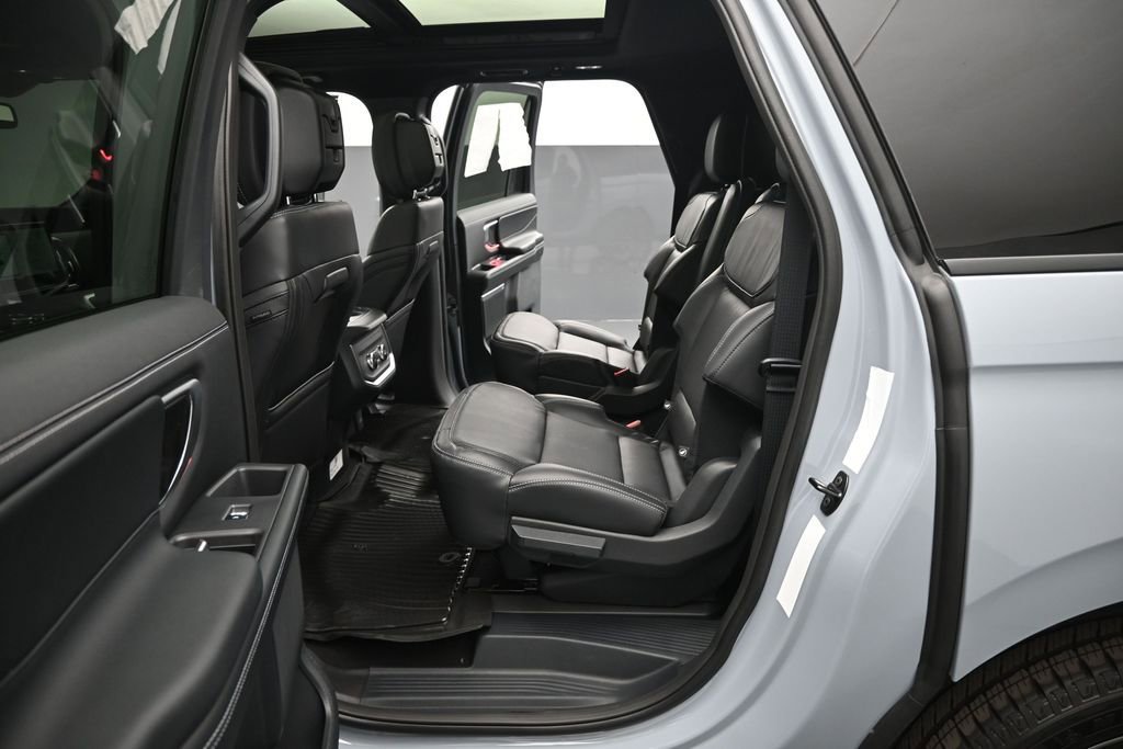 New 2026 Ford Expedition Max Platinum AWD/4WD image 19