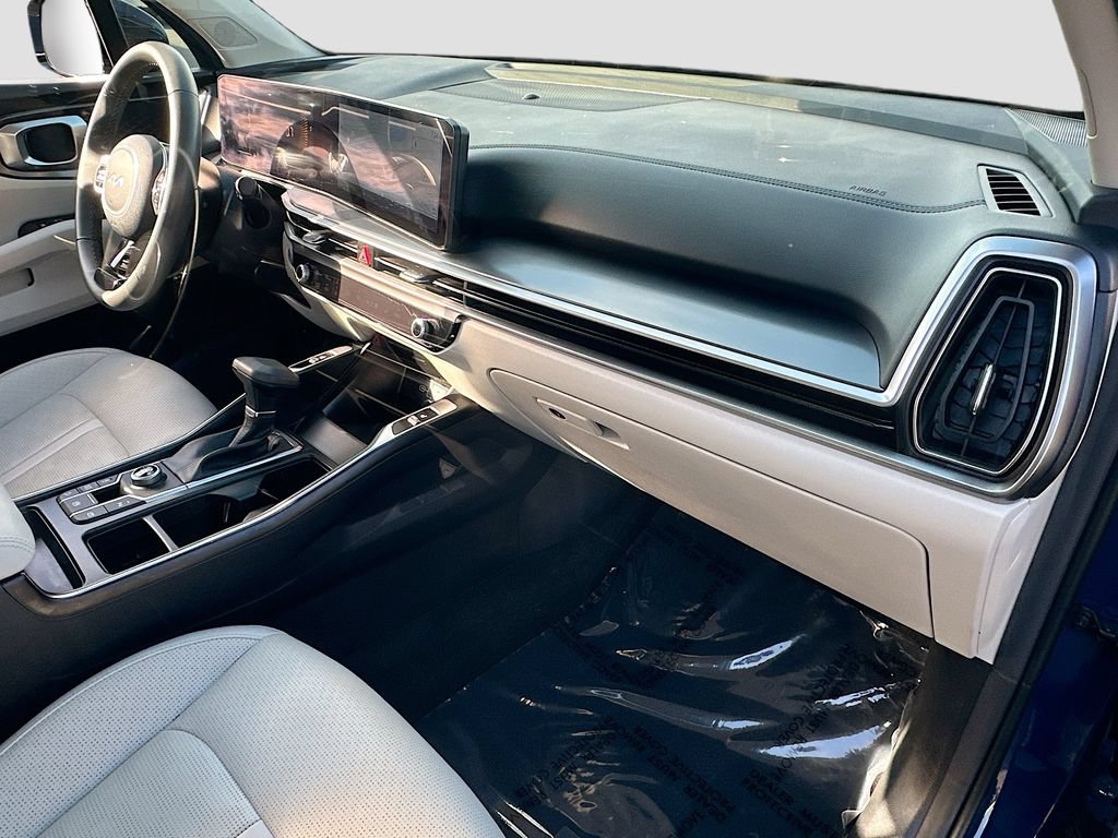 Certified 2025 Kia Sorento S w/ Panoramic Sunroof Package FWD image 30