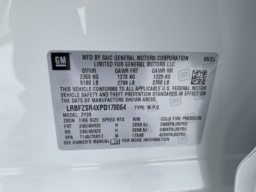 Used 2023 Buick Envision Avenir image 33