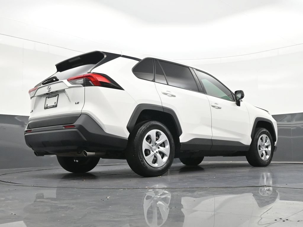 Used 2023 Toyota RAV4 LE FWD image 22