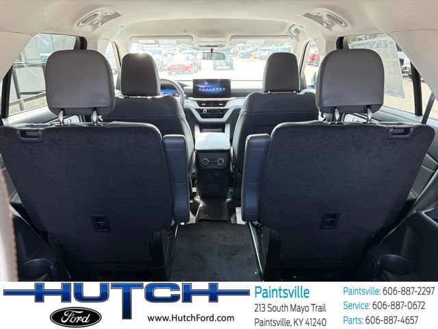 New 2026 Ford Explorer Active w/ Active Comfort Package AWD/4WD image 16
