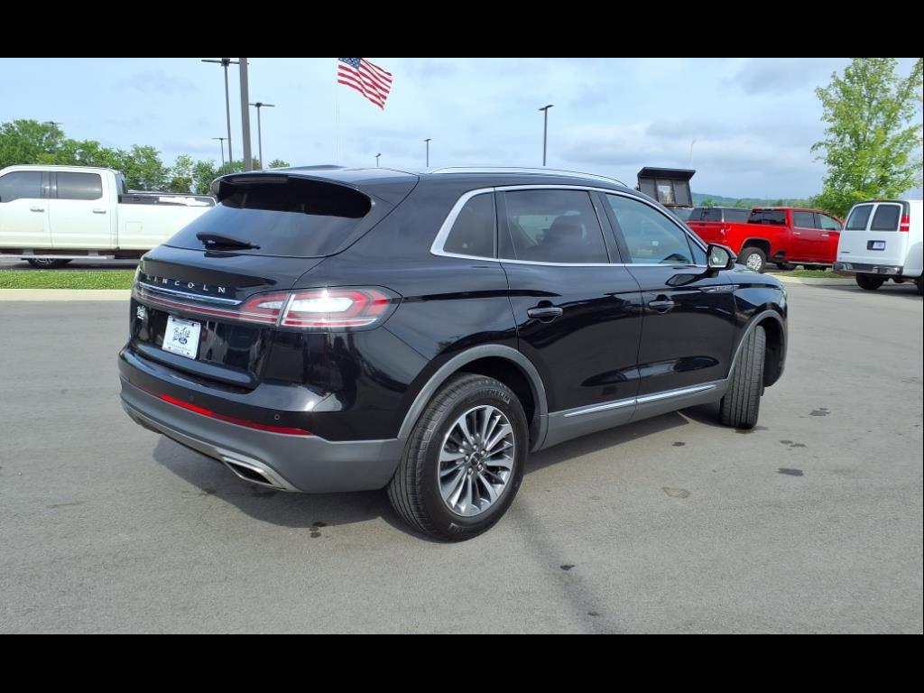 Used 2022 Lincoln Nautilus AWD w/ Premium Package image 24