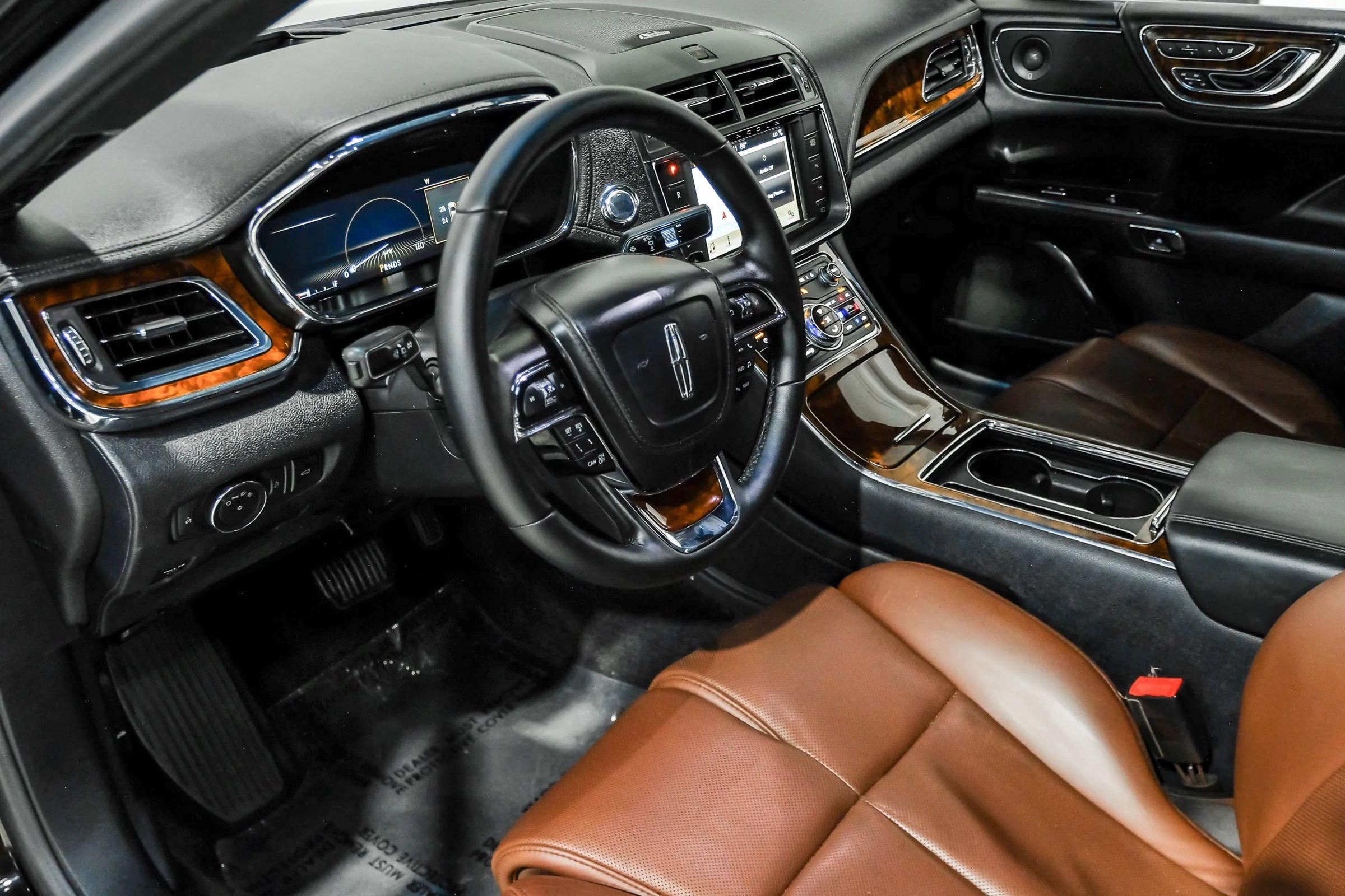 Used 2018 Lincoln Continental Reserve FWD image 19