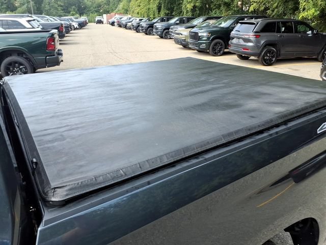Used 2022 Chevrolet Silverado 1500 LT AWD/4WD image 12