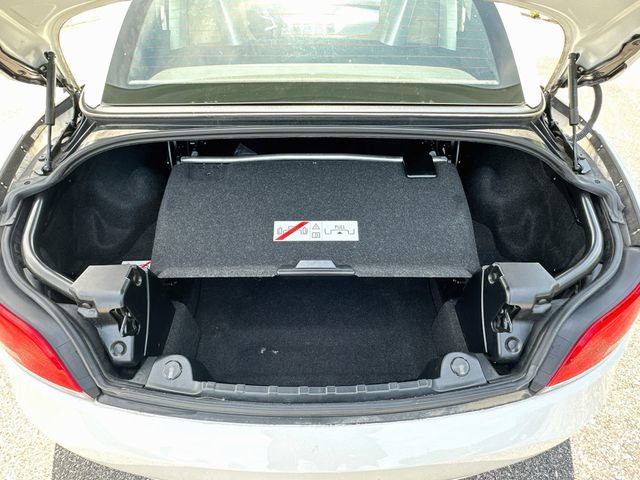 Used 2009 BMW Z4 sDrive30i RWD image 23