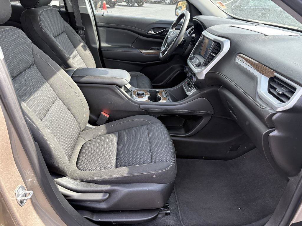 Used 2023 GMC Acadia SLE image 20