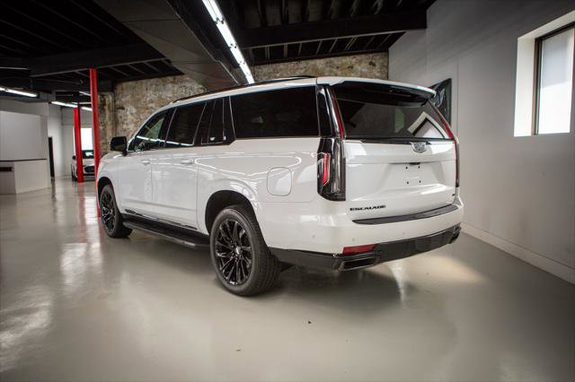 Used 2024 Cadillac Escalade ESV Sport Platinum w/ LPO, ONYX Package AWD/4WD image 49