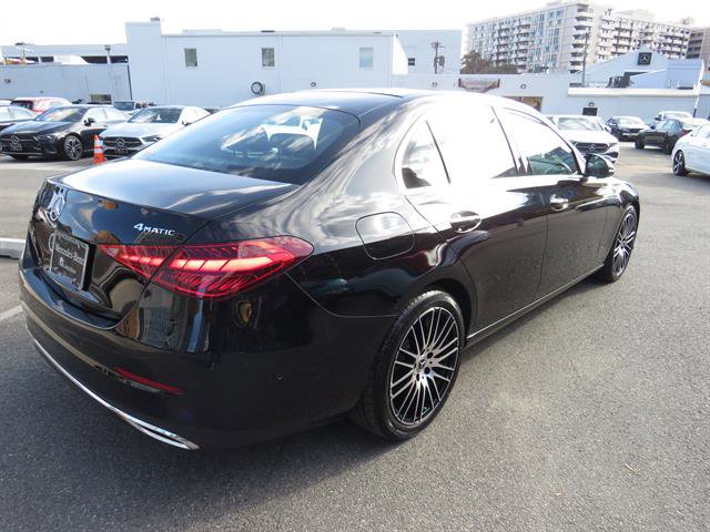 Used 2025 Mercedes-Benz C 300 4MATIC Sedan image 4