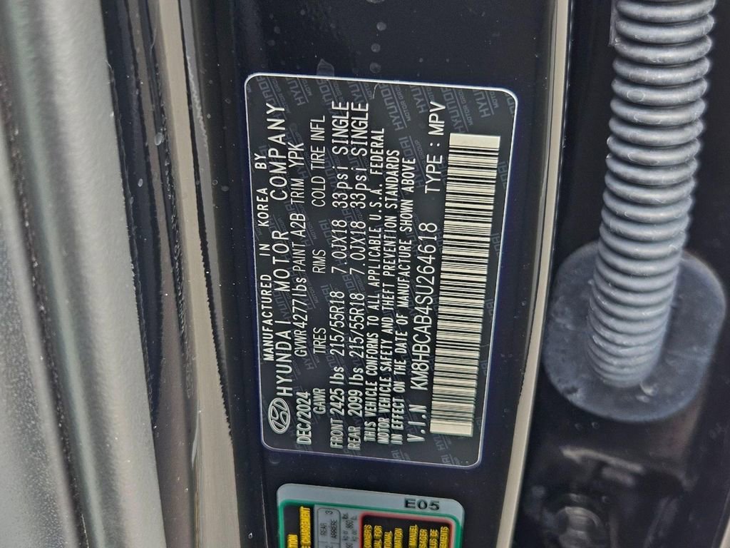Certified 2025 Hyundai Kona SEL image 33