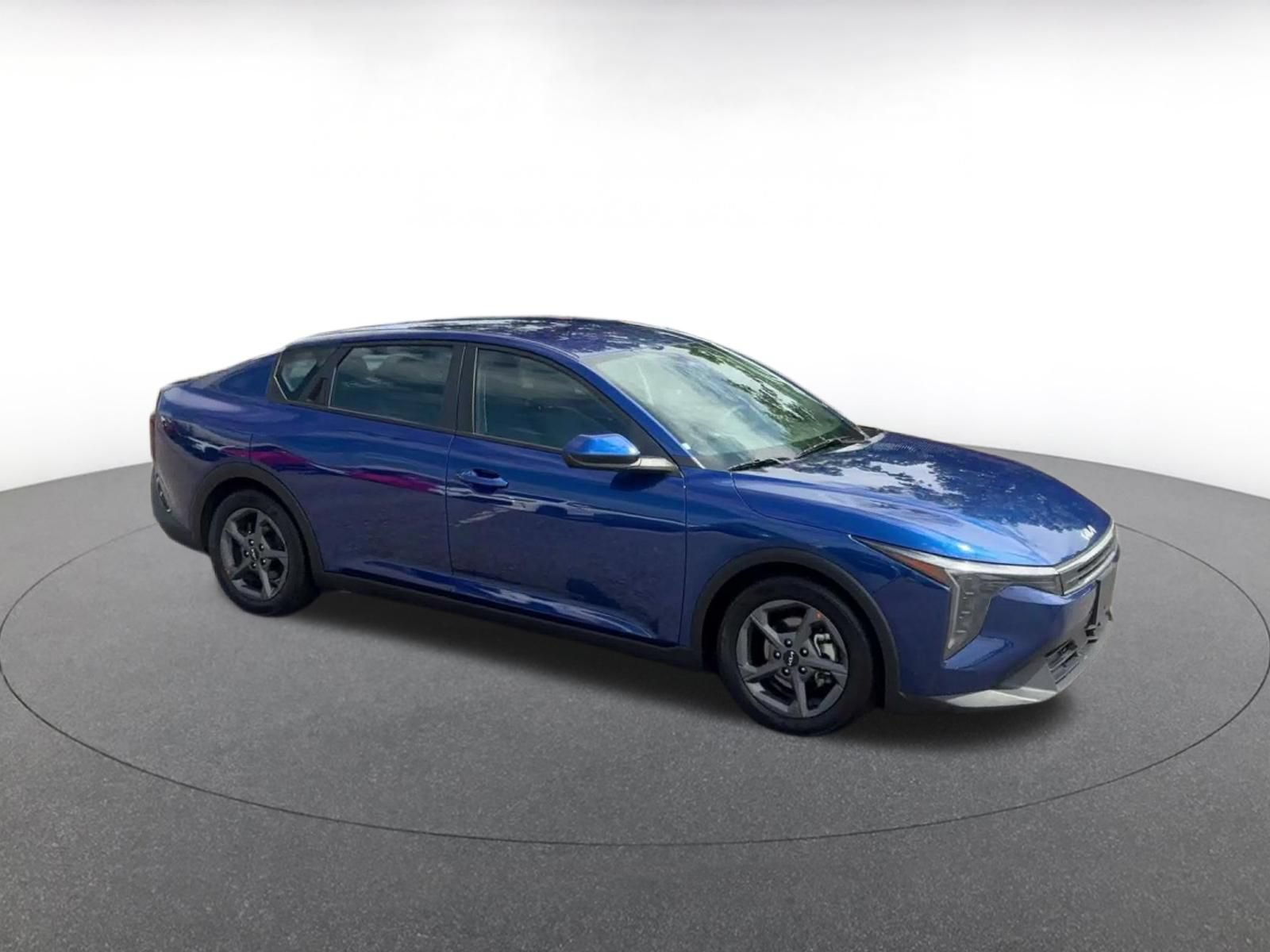 Used 2026 Kia K4 FWD image 2