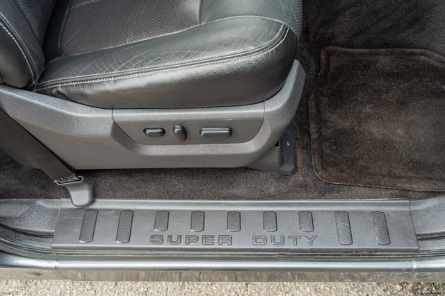Used 2015 Ford F250 Lariat w/ Lariat Ultimate Package AWD/4WD image 43