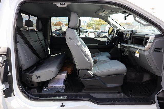 New 2026 Ford F550 4x4 Supercab Super Duty image 10