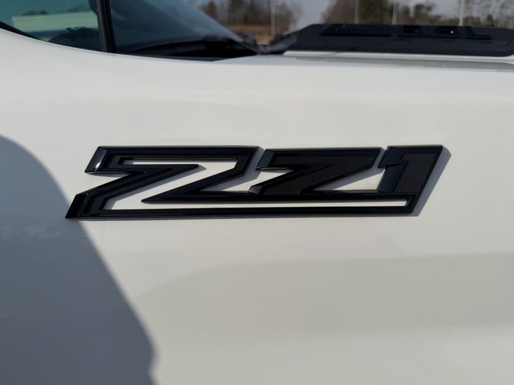 Used 2025 Chevrolet Silverado 2500 Custom w/ Custom Value Package image 43