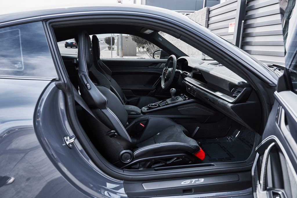 Used 2025 Porsche 911 GT3 RWD image 29