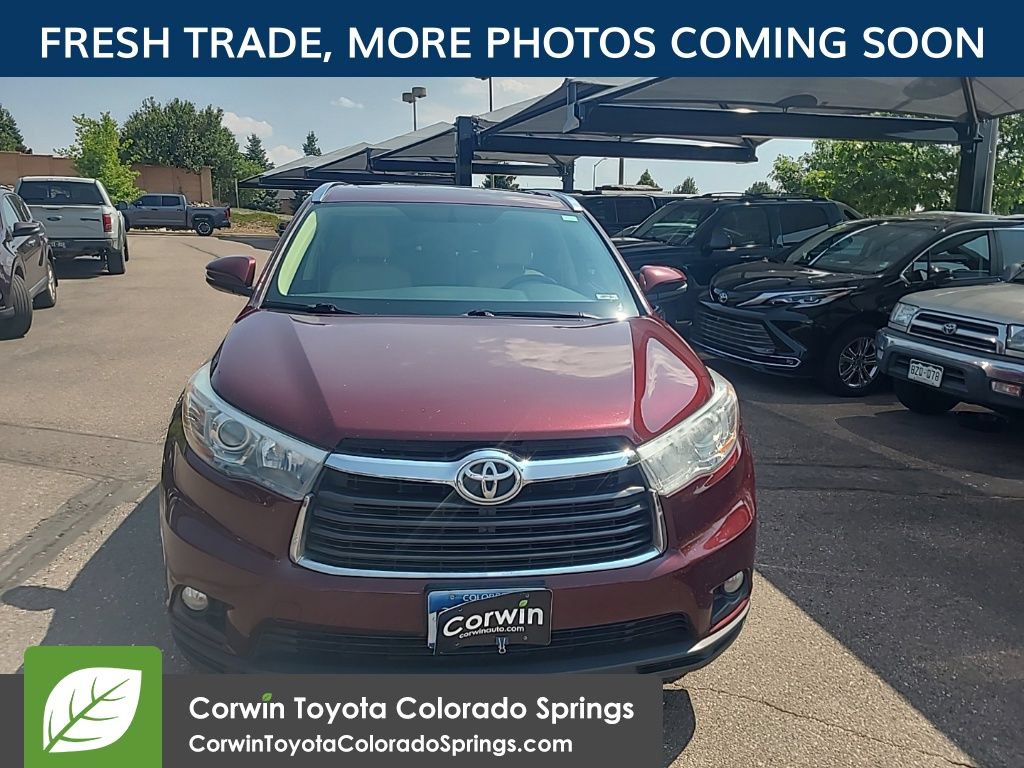 Used 2015 Toyota Highlander XLE AWD/4WD image 2