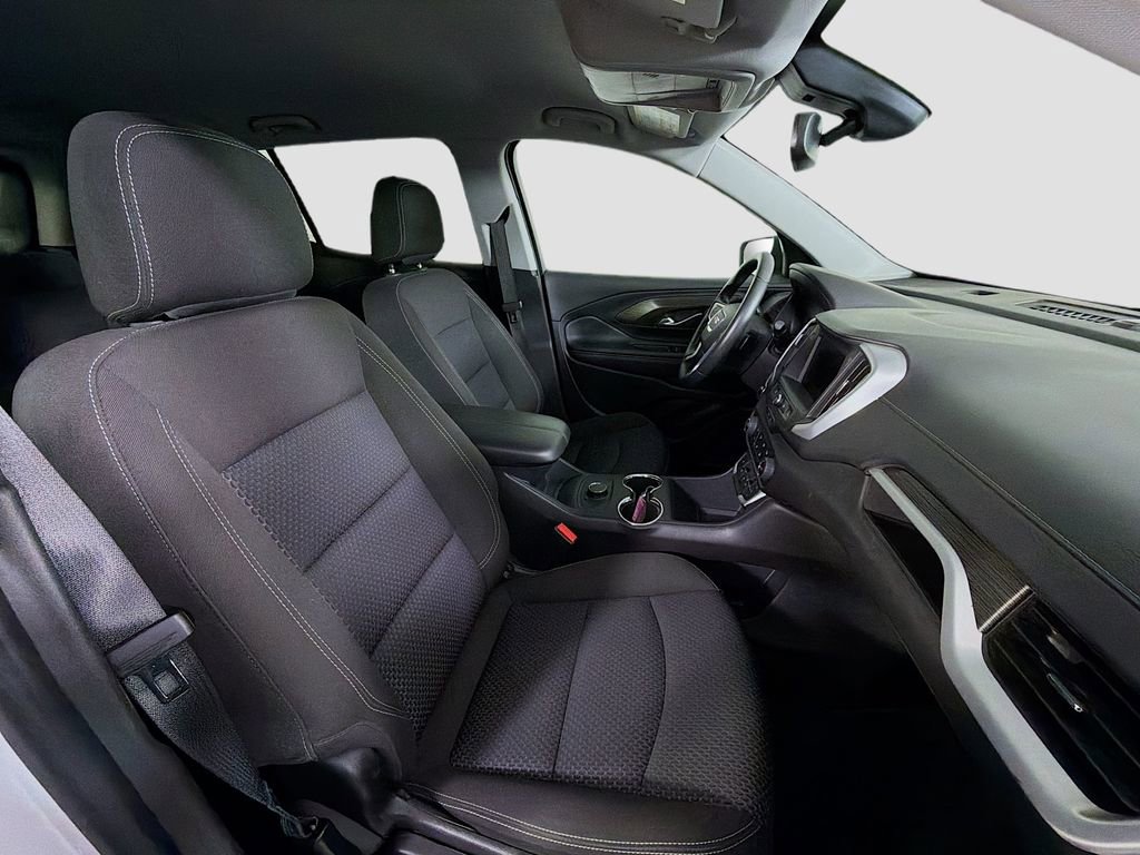 Used 2024 GMC Terrain SLE image 27