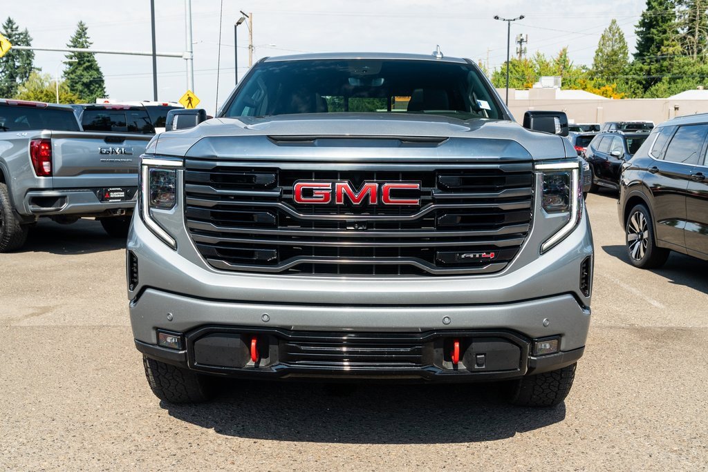 Used 2024 GMC Sierra 1500 AT4 w/ Technology Package image 2