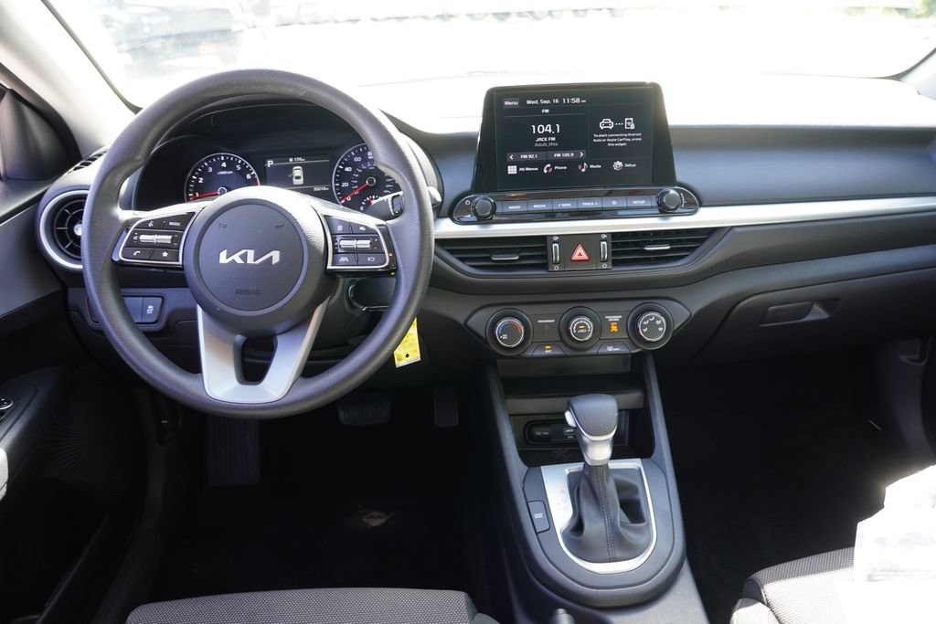 Certified 2024 Kia Forte LXS w/ LXS Technology Package FWD image 18