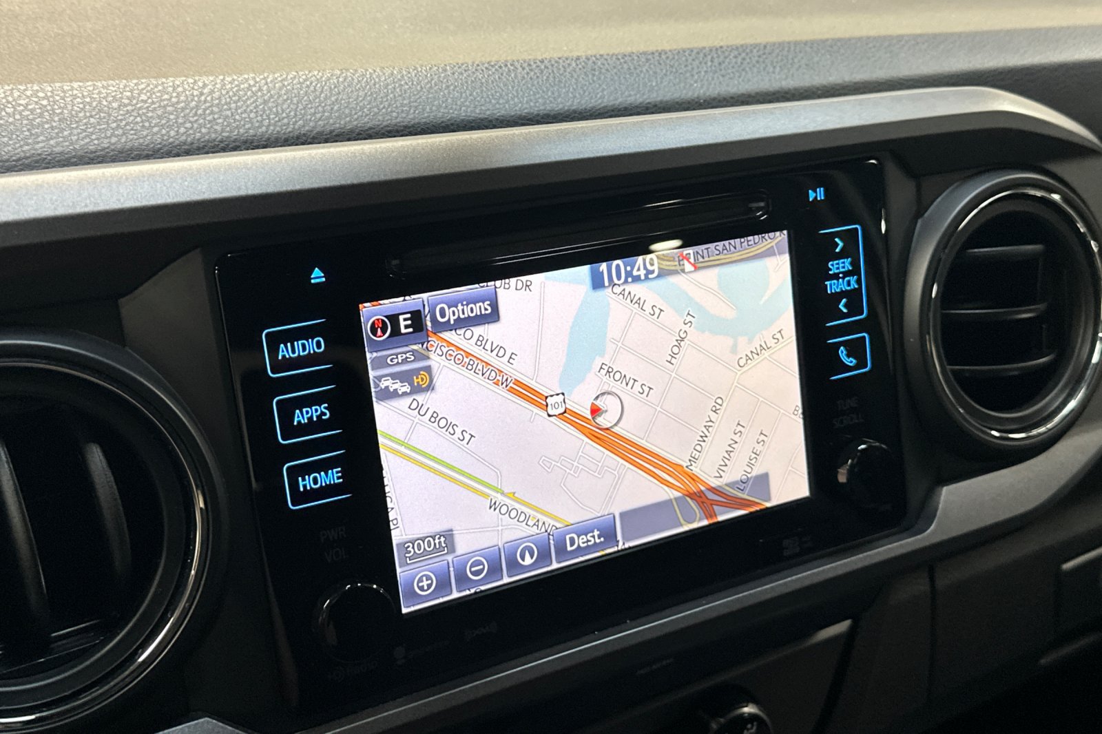 Used 2018 Toyota Tacoma TRD Sport w/ Technology Package RWD image 19