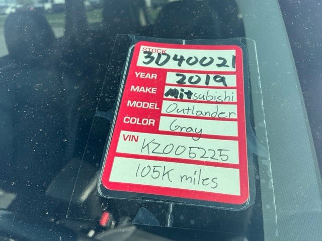 Used 2019 Mitsubishi Outlander SE AWD/4WD image 35