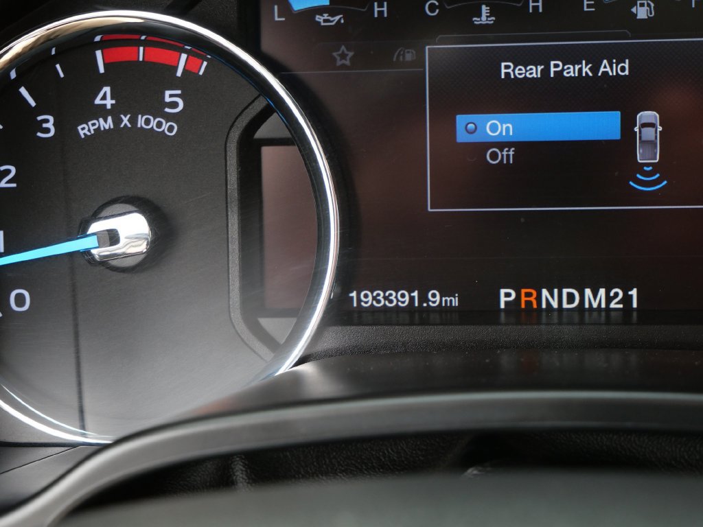 Used 2019 Ford F350 Platinum w/ Platinum Ultimate Package AWD/4WD image 32