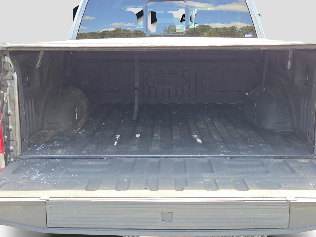 Used 2017 Ford F150 XLT w/ Equipment Group 302A Luxury image 11