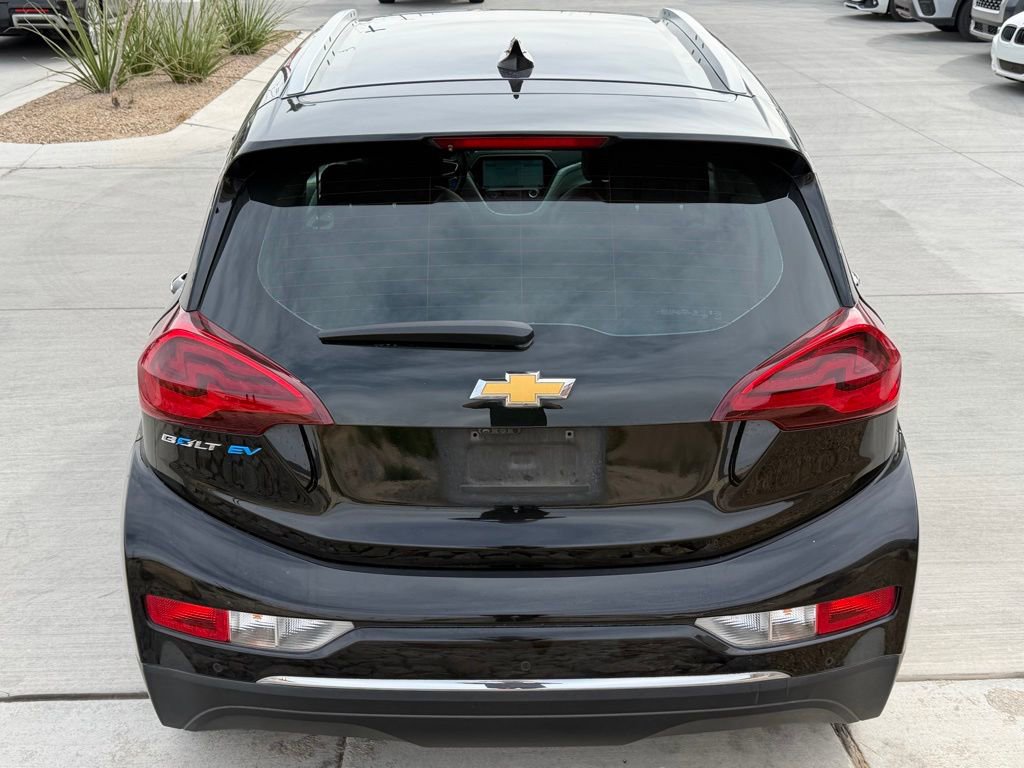 Used 2020 Chevrolet Bolt Premier w/ Infotainment Package FWD image 5